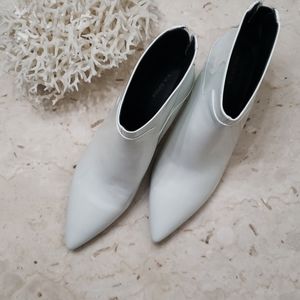 Via Spiga White madilyn leather pointed toe bootie